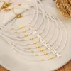 Hänge halsband handgjorda vit kristallpärled kedja skal bokstav halsband för kvinnor högkvalitativa nacksmycken grossist