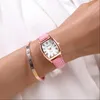 Montres-bracelets Personnalité Tempérament Femme Ceinture Montre Vintage Type de Fût de Vin Échelle Romaine Quartz Fine Femme