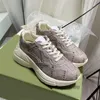 デザイナー Rhyton 靴マルチカラースニーカー男性女性トレーナーヴィンテージ Chaussures プラットフォームスニーカーイチゴマウスの口の靴