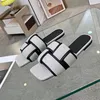 23 Patch Flat Mula Flippers acolchoados Intreccio Crave e Sandals de couro Designer feminino Moda de moda Novos chinelos