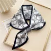 Foulards 2022 Nouvelle Petite Oreille Foulard En Soie Femmes De Luxe Printemps Été Foulard Poignet Serviette Style Coréen Cravate Sac Bande Décoration Cou Écharpe J230428