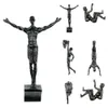 Decorative Objects Figurines Athlete Rock Climbing Man Resin Background Wall Hanging Decoration Sculpture Statue Figures Present Decor Retro 231129