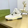 Designer dames hoge lage top sneakers met verweerd effect Vuile vrijetijdsschoenen Italië sneaker Beige boterleer Groen gestreept canvas schoen Tweekleurige klassieke trainer 01