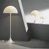 Lampy podłogowe Nowoczesne minimalne lampy podłogowe akryl E27 projektant grzybowych lampy podłogowe do sypialni studiowanie restauracji deco kreatywna sofa lampa stojąca W0428