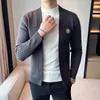 Pulls pour hommes Top Qualité Business Cardigan rayé Hommes Vêtements 2023 Simple Col V Slim Fit Casual Jaqueta Masculina Inverno