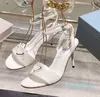 Projektant dekoracja dekoracji kryształowa dekoracja sandały buty skórzana stopa damska gołe woda diamentowy pasek weselny lady sexy high