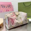 Makyaj çantaları tasarımcı çanta kozmetik çanta tuvalet çantası kadın tasarımcılar tuvaletler çantalar moda moda tüm eşleşme çiçek el çantası 230420
