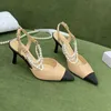 Nouvelles femmes célèbres sandales de luxe Designer classique diamant treillis métal lettre Slingback sandales perle chaîne pointu talon moyen Anti diapositives dames en plein air sandale