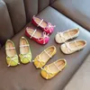 Första vandrare småbarnflickans prinsessa skor godis färg patent läder barn loafers bekväma 23 34 mode grunt fritid barn balettlägenheter 231128
