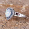 Bagues de cluster Poire Cut Rainbow Blanc Feu Opal Bague Argent Couleur Bleu Zircon Goutte D'eau De Mariage Pour Les Femmes Amoureux Anniversaire Bijoux De Fête