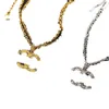 Luxus -Designer -Marke Doppelbuchstaben Anhänger Halsketten Kette 18K Gold plattiert Relievo Pullover Halskette für Frauen Hochzeit Jewerlry Accessoires