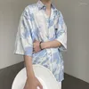 Męskie koszule 2023 Summer Summe Retro Tieb-Dye Koszula z krótkim rękawem Mężczyznę Lapel Button Loose Korean Fashion Hawajan Para Ubranie