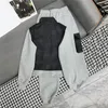 Varumärken Tracksuits Womens Sports Jacket Sweatpants Fashion Sets Classic Metal Badge Coats Pants Sportwear