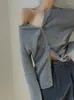女性のニット灰色のウール長袖カーディガンの女性秋と冬のフレンチレトロスリムセーターコートスプリングユニークなシック