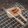 Din sets sets BBQ Roasting Sticks roestvrijstalen camping grill vorken houten handgreep hoge temperatuur weerstandskampvuur accessoires