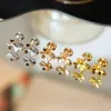 Ear Cuff Classic 925 Sterling Silver Clover Stud örhängen Luxury High End Ladies Banquet Fashion Märke smycken Party Accessories 231129