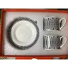 Verktyg 2st/Set Classic Premium Bone China Coffee Cups and Saucers Table Provisplattor Rätter eftermiddag Teacup Set Drinkware med presentförpackning