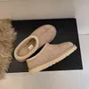 En Avustralya Mini uggs ugg ugglis  wgg Kadın Platformu Tasarımcısı Bayan Toka Motorccle Boot Kızlar Bailey Yay Avustralya Kış Kürk Kar Kısa Lokomotif Çizmeler