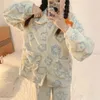 Kvinnor Sleepwear Coral Velvet Autumn and Winter Womens Pyjamas Flanell Thicked Long Sleeved Lapel Family Service Pyjama Set 231129