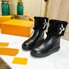 デザイナーClssicloo Snow Bootsカジュアルガールズシープスキンシューズハーフアンクルブーツレザーレザーレザーレザーレザーレザー