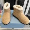 Mode kvinnor stövlar berömda märke stövlar snö stövlar vinter stövlar päls stövlar ankelstövlar emaljerad metall triangel logotyp härlig mjuk komfort boot anti slip sole stövlar 35 42