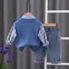 Kleidungssets Weihnachtsoutfits für Kinder Anzüge Jungen Sets Kleidung Cartoon Ente Ärmellose Strickweste Hemden Jeans Säuglingsbabykleidung 231129