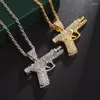 Anhänger Halsketten Kreative Out Bling Zirkon Pistole Halskette Für Männer Frauen Trend Vergoldete Maschinengewehr Kette Hip-Hop Schmuck