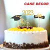 Outils de gâteau 24pcs Graduation Papier Cupcake Toppers Décoratif Orner 2023 Décors noirs pour la fête