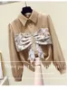 Women's Blousses 2023 Dames Autumn Winter Shirts Modieuze westerse schuine kraag Chiffon Design gevoel voor temperament tops D1699