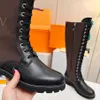 Designer Boots Paris Luxury Brand Boot äkta läder Varma stövlar Ankelstövlar Man Kort vinter Full päls fluffig päls sneakers Trainers av varumärke S510 005