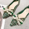 Robe pointu de printemps chaussures plates femmes femmes vert blanc pur plates avec grandes perles conception unique grande taille 44 45 33 34 9151 S