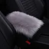 Nouvelle couverture d'accoudoir en peluche de voiture en fausse fourrure, repose-bras central de voiture, coussin de Console, protection de coussin en laine, accessoires universels d'intérieur de voiture