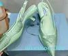 Kitten Topuklu Slingback Pompalar Kristal Taşıyılmış Rhinestone Yastıklı Akşam Nokta Toe Toe Heels Sandals Kadın Topuklu Lüks Tasarımcı Elbise Ayakkabı Fabrikası Footwea