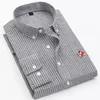 Camisas de vestir para hombres Tallas grandes Tela Oxford a rayas Excelente Cómodo Slim Fit Cuello con botones Hombres de negocios Camisas casuales de manga larga Tops CS123 231129