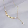 ペンダントネックレストレンドエレガントなシェル模倣女性のための真珠のネックレスステンレススチールゴールドシルバーカラー葉チーカージュエリー卸売