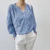 Kvinnors blusar 2023 Summer V-Neck Blue Bottom Liten Love Printed Silk Cotton Shirt Women Fresh and Sweet Mulberry Tops