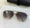 Top K goldene Herren-Design-Sonnenbrille ALKAMX mit quadratischem Metallrahmen, schlichter Avantgarde-Stil, hochwertige, vielseitige UV400-Linsenbrille mit Brillenetui