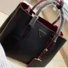 Dubbel designer väskor Kvinnor handväskor Purses toppkvalitet shoppingväska stor kapacitet axel totes klassiska med brev 532523242b