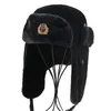 Szerokie brzegowe czapki wiadra kamolandowa radziecka odznaka Rosja Ushanka traper dla kobiet mężczyzn termiczny sztuczny futra kapelusz zimowy earflap śnieżny czapka narciarska 231128
