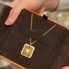 Collana H per coppia di designer da donna Placcato in oro 18K T0P Materiali avanzati Riproduzioni ufficiali Gioielli Moda Regalo di lusso per fidanzata con scatola 032