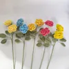 Dekorativa blommor 1 st konstgjorda falska bukett födelsedagspresenter hem dekor nålkrokar växter färdiga handgjorda rosor