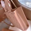 Luxury Matelasse Tote Bag Designer Bag Fashion Black Shopping Bag Designer Sheepskin Pink Tote Handbag Classic Golden Hardware Leather Handle Tote Shoulder Bag