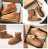 Designer Snow Ug Boots Australische dameslaarzen Tasman Tazz Slippers Bailey Dune Wintergesp bont kort schapenvacht wol één stuk Kerst Trendy schoenen