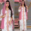 Vêtements ethniques Est Robe de broderie soyeuse Robe musulmane Abaya Syari Femme Robe de soirée en soie à capuche Service de culte Abayas Wy702