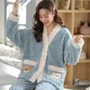 Pigiama di flanella da notte da donna Set per donna Inverno spesso e caldo Cardigan carino Kimono in pile di corallo Servizio a domicilio