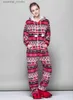 Kvinnors Sleep Lounge Jul Vuxen Pyjamas för kvinnor Zip Up Prints Hooded Onesies Come Mens and Womens Matching Holiday Jumpsuits L231129