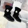 Designer clssicloo Snow Boots Casual Girls Sheepskin Shoe Half Ankle Boot Leather Laureate Flat Soft Winter Warm Brown Black Plush Keep Warm Size 36-41