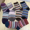 Women's Socks 5 Pairs Brand Winter Wool Thicken Warm Men Retro Style Colorful Fashion Woman For Snow Boots Designer Underwear