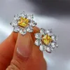 Stud CAOSHI Sierlijke Vrouwelijke Oorbellen Met Glanzend Geel Kristal CZ Temperament Vrouwen Accessoires Voor Party Luxe Dame Sieraden Gift248x