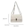 Evening Bag S White liten axel V -linje quiltad klaff hasp pu läder ladys crossbody metall kedja elegant lady handväska 231130